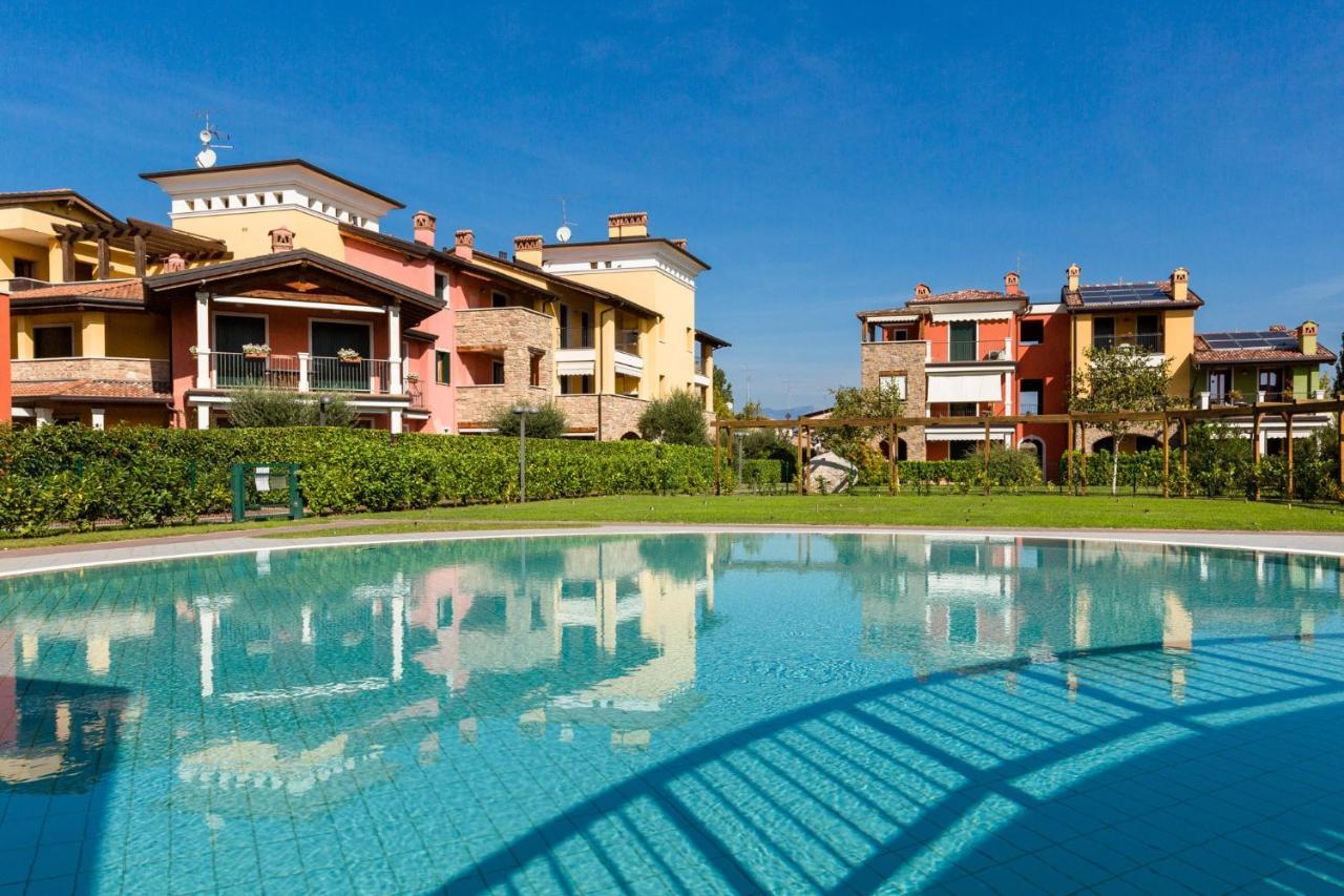Lucy Apartment Sirmione Exterior photo